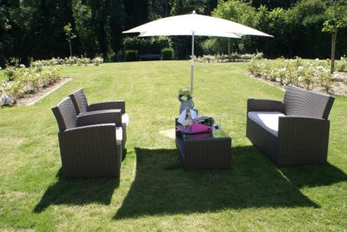 Les Jardins D'Ulysse, The Originals Relais Hotell Cucq Exteriör bild