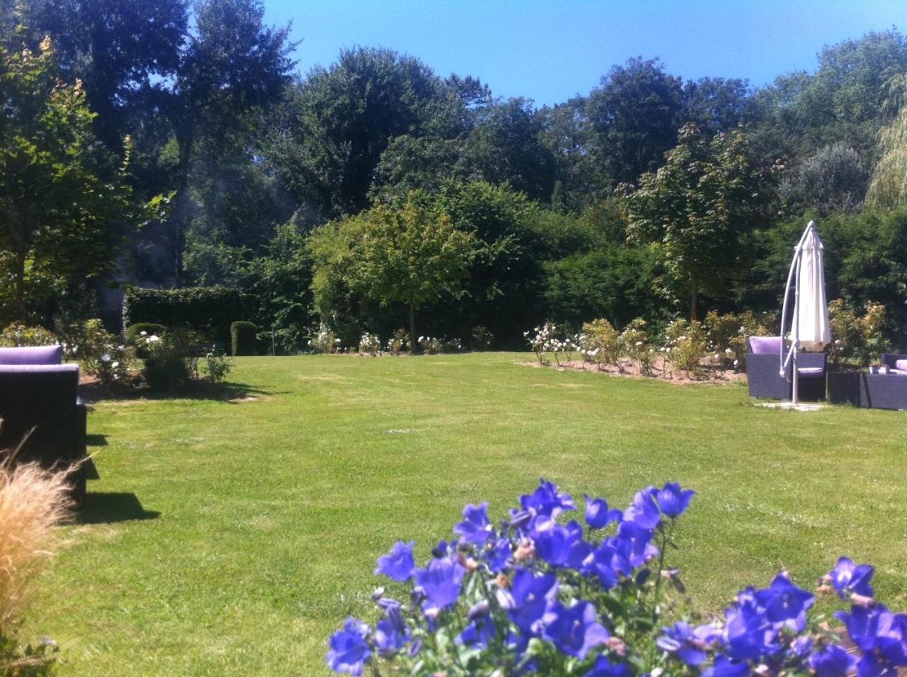 Les Jardins D'Ulysse, The Originals Relais Hotell Cucq Exteriör bild